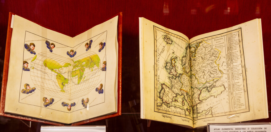 ATLAS AGNESE Y ATLAS ELEMENTAL MODERNO
