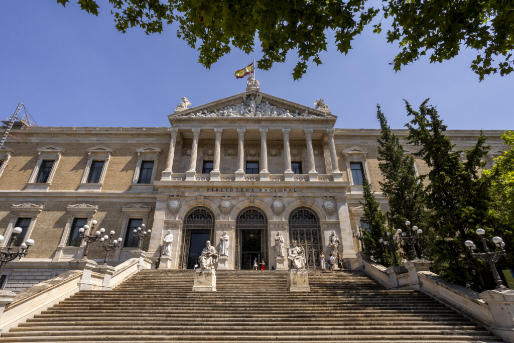 BIBLIOTECA NACIONAL IMG 8090